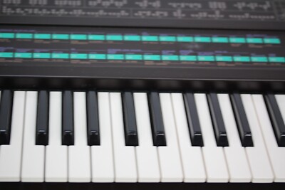 Yamaha DX7 Programmable Algorithm Synthesizer 1983 - 1987 - Black