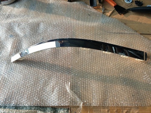 Bentley Bentayga bumper moulding rear right 36A807918 - Picture 1 of 2