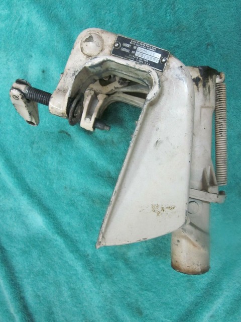 Evinrude Johnson Outboard 2 Stroke 2 HP Stern Bracket Transom Clamp E2RCNE