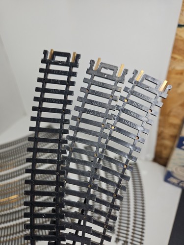 Atlas HO Scale 18" R Curved Train Track Variety 23 PC LOT Made in USA As Is - Picture 10 of 19