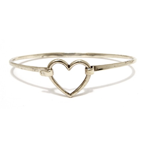 James Avery Sterling Hook On Valentine Heart Bracelet Hammered Silver