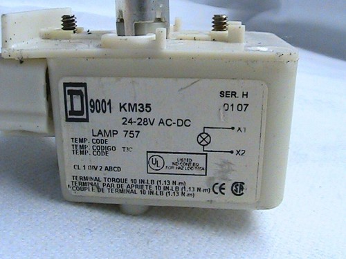 1 BLOCCO LUCE QUADRATO D USATO KM35 9001 24-28VDC/AC LAMPADINA INCLUSA - Foto 2 di 3