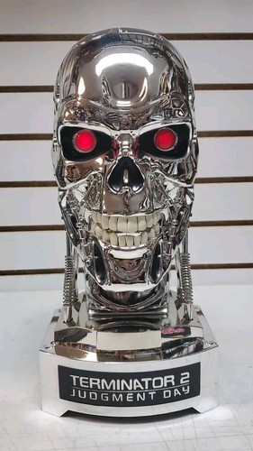 Terminator 2: Judgment Day (6-Disc Collector LE Set) Endoskull Bust w/Box *READ* - Picture 14 of 23