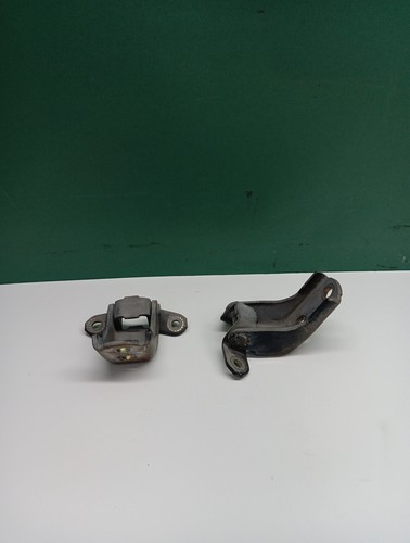 2002 Nissan Frontier 4dr Crew Cab Right Front Lower Door Hinge OEM - Picture 6 of 10