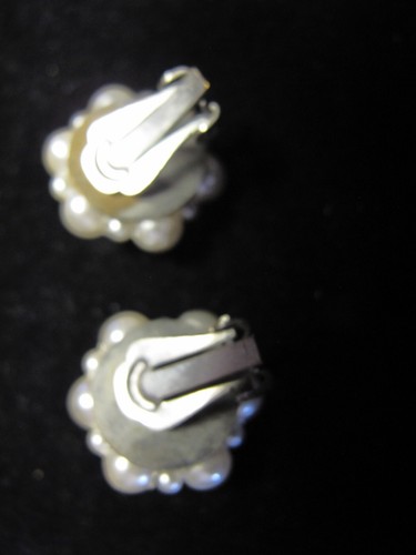 Vintage Faux Pearl & Rhinestone Clip Earrings LOT Very Pretty for any Occasion - Picture 6 of 8