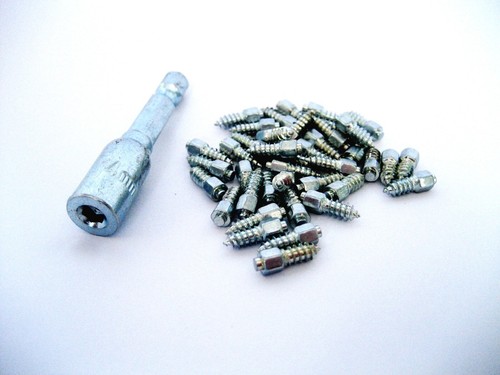 Torridon Tungsten Tipped Wader Studs - 40 studs + adapter only £11.99 - Picture 9 of 9