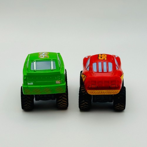 Disney Pixar Cars - Mini Avventure MCQUEEN & CHICK HICKS - 4X4 Amici - Foto 3 di 3