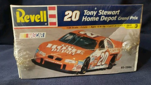 Tony Stewart Home Depot Grand Prix #20 Revell 1:24 Modellbausatz 85-2986 Sealed Box - Bild 6 von 6
