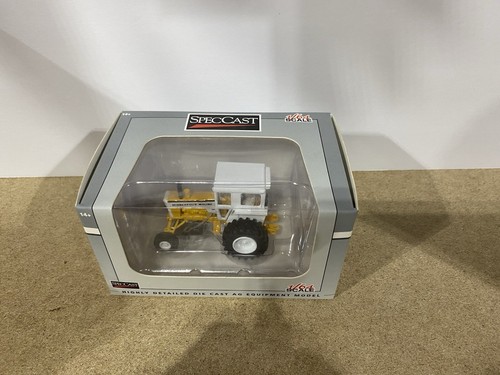Minneapolis Moline G850 Tractor with Cab 1:64 Scale Model - SpecCast - SCT766 - Picture 2 of 6