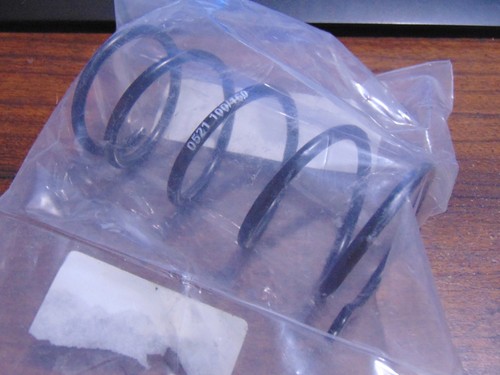 POLARIS RZR XP 1000 CLUTCH SPRING OEM 7044709 - Picture 1 of 3