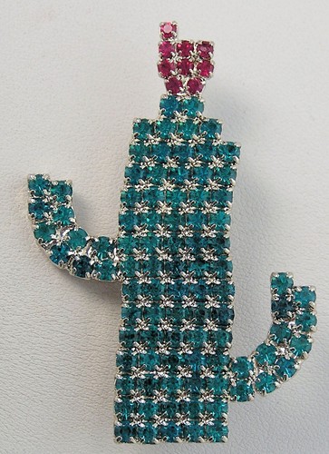 Stunning NOS Vintage Dorothy Bauer Rhinestone Cactus Silver Pin 2-3/8" by 1-5/8" - Picture 1 of 4