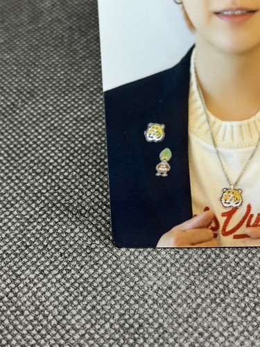 SUGA Hangul No.10 BTS DICON Tarjeta FOTO Intercambiante Oficial KPOP - Imagen 3 de 12