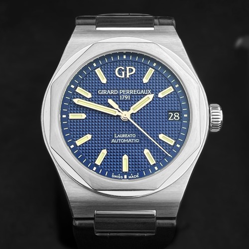 Girard-Perregaux Laureato Blue Dial 81010-11-431-BB6A Stainless Steel 42mm