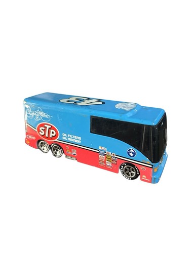 HOT WHEELS 2002 LUXURY RIDES #43 RICHARD PETTY TOUR BUS, STP, 5"LONG NICE - Picture 2 of 5
