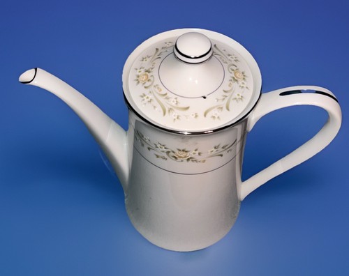 Vintage White Sango Pocelain China Tea Coffee Pot w/Lid Pristine Debutante #3688 - Picture 2 of 9