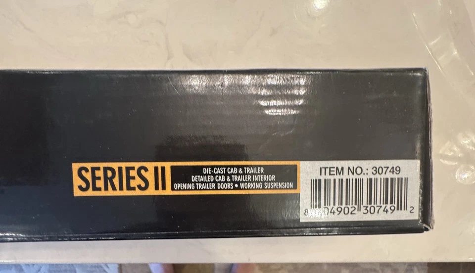 Remolque cisterna DCP 30876 Ripon Service Transport Co. International 9100i 1/64 Foto 3 de 4