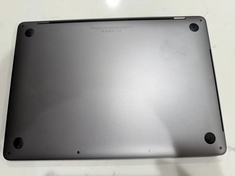 Apple MacBook Pro 13" 2017 Touch Bar | i5 3.1GHz | 8GB RAM | 256GB SSD - Image 3 of 4