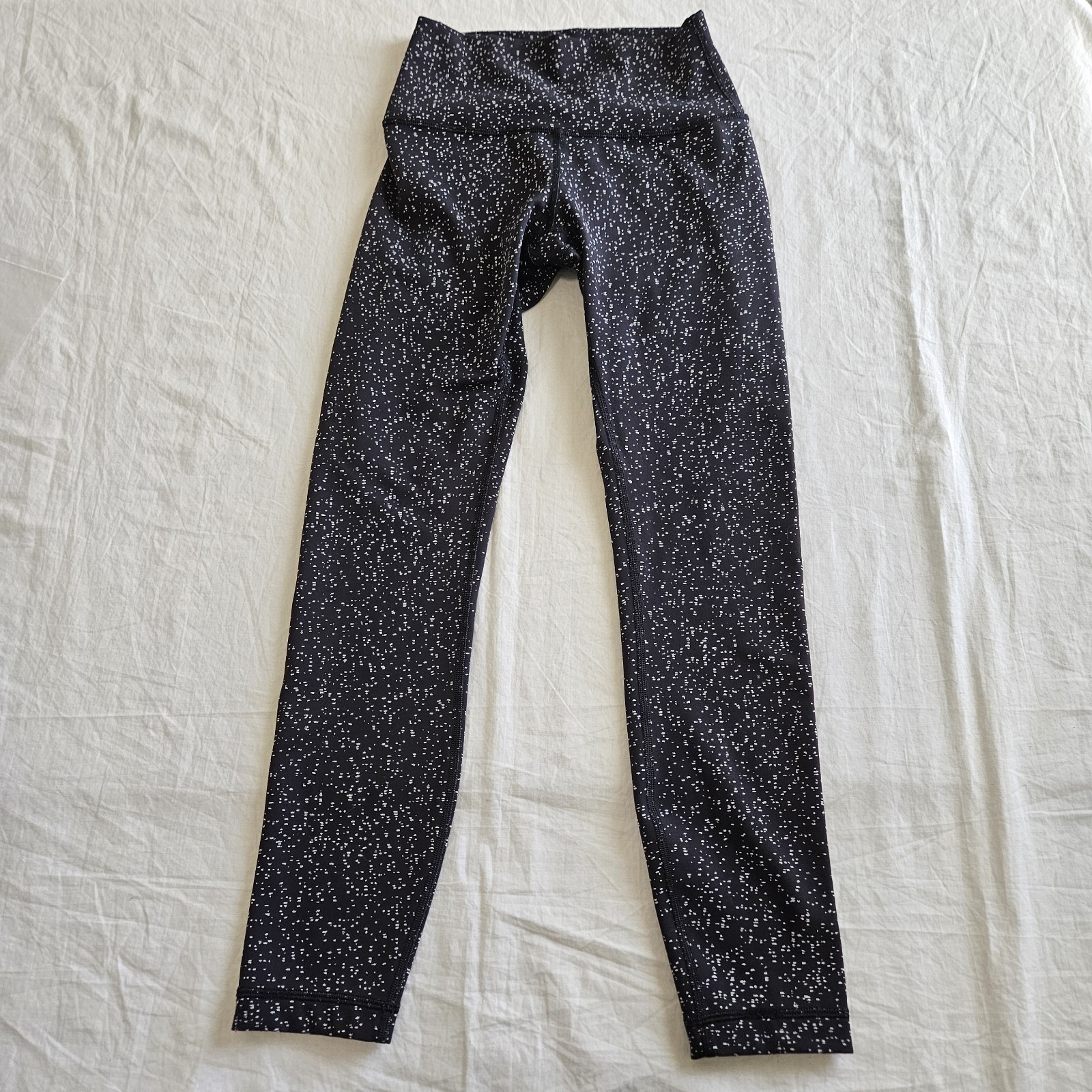 Lululemon Women's Leggings Size 4 Black White Specks Workout Yoga Run Hike