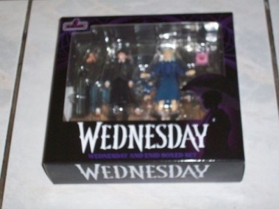 Mezco Toyz - Wednesday & Enid - Boxed Set - 2 Figuren ca. 10 cm - Neu / OVP