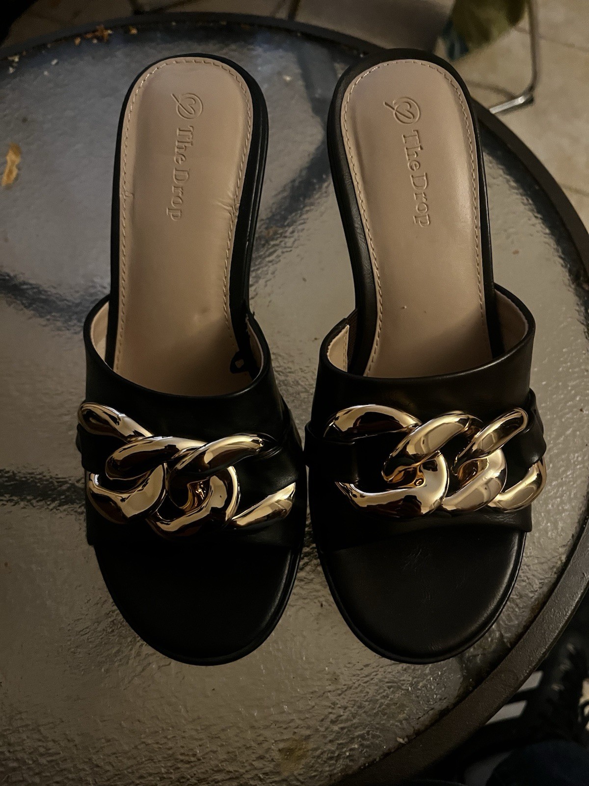 Drop heel sandals with stylish comfort