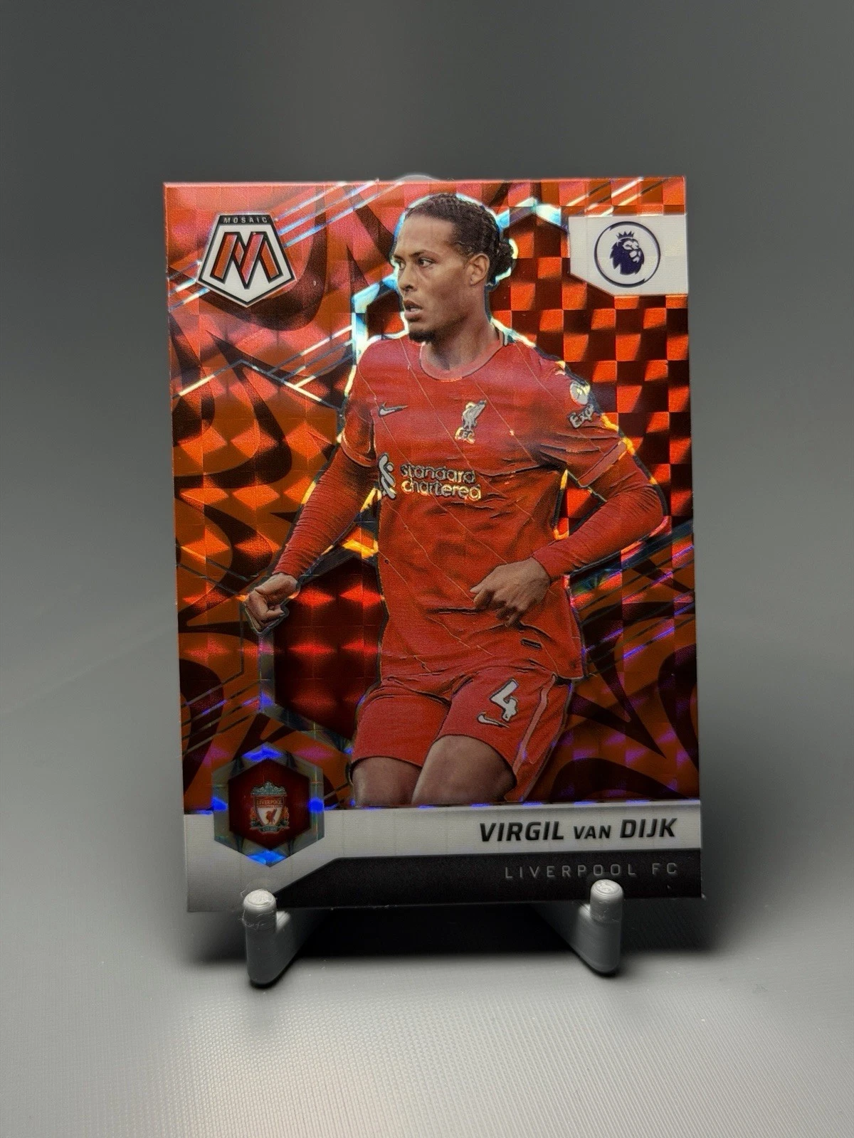 2021-22 Mosaic Premier League Virgil van Dijk Reactive Red Mosaic Prizm