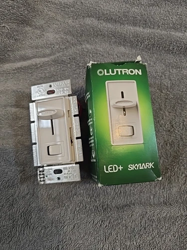 Lutron SCL-153P-WH Skylark CL 150-watt CFL/LED/Incandescent Dimmer, White - Picture 1 of 3