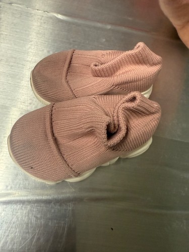 Baby and Toddler Pink athletic shoes slip on size 15/125 - Picture 5 of 16