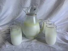 VTG MCM Blendo Set With Pitcher And 6 Glasses, Yellow Stripe And White Base.