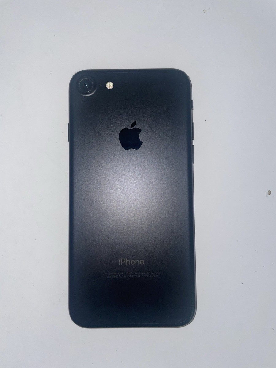 SIMフリー Apple iPhone 7 32GB ブラック Apple [再生新品] 海外SIMシムフリー版 iPhone7 32GBマット