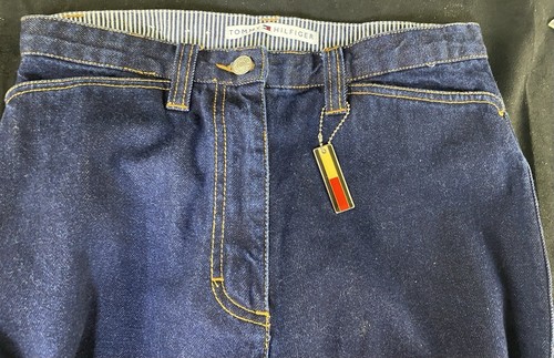 Tommy Hilfiger Flair Leg Womens size 6 Tall Medium Wash Blue Denim Jeans Emblems - Picture 2 of 8
