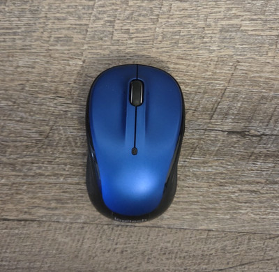 Logitech M325 Wireless Blue Three-Button Mouse Scroll Wheel and Dongle - Tested