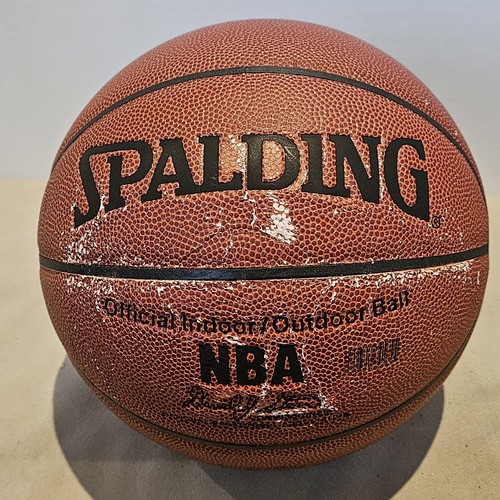 Larry Bird Signed Wilson Indoor/Outdoor NBA Basketball In Case - Picture 12 of 12