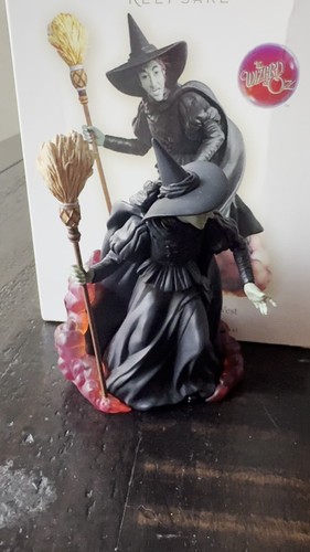 Hallmark Keepsake Ornament The Wizard of Oz Wicked Witch of the West 2007 Works! - Video 1 of 1