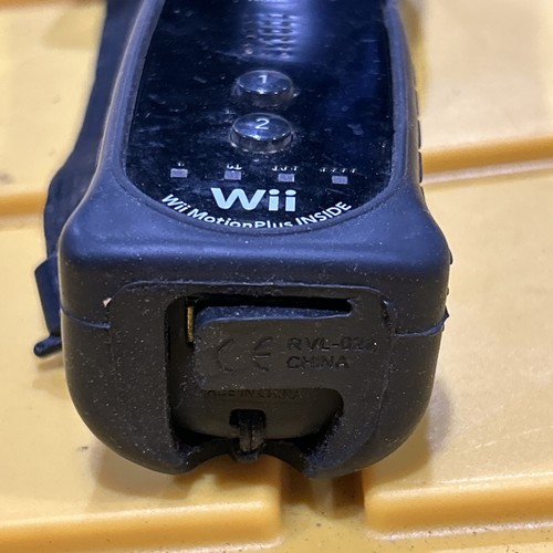 Official BLACK Remote Nintendo Motion Plus Inside Controller Wiimote Wii U - Picture 4 of 5
