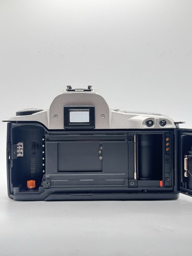 Canon EOS Rebel 2000 35mm Film Camera — BODY ONLY — TESTED & WORKING ✅✅ - Picture 4 of 5
