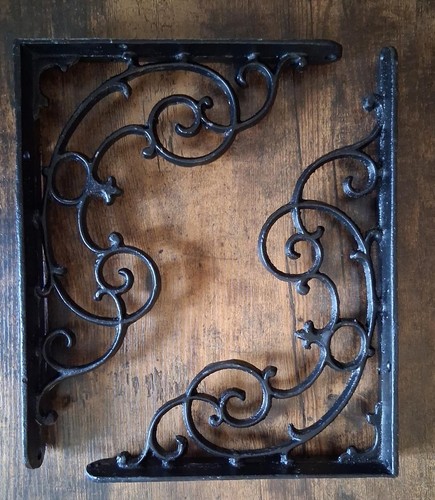 Shelf Brackets Scroll Design Cast Iron Home Office Gift - Picture 3 of 3