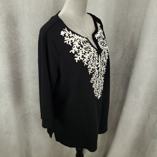 Quaker Factory Sweater Womens XL Black White Embroidered Neck Branches Top - Picture 8 of 9