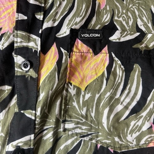 Volcom Mens Shirt L Tropical Hawaiian Island Multi Color Short Sleeve Beach - Picture 6 of 6