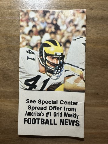 1979 The Football News Handbook - 35 Pages - EX - Picture 2 of 3