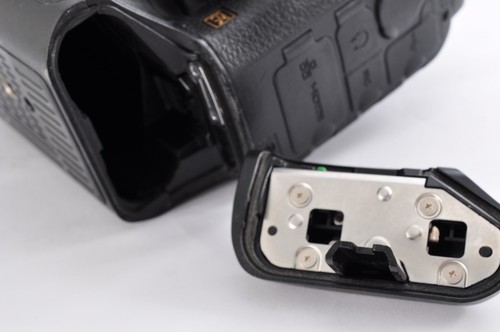 Nikon D5 XQD-Type 20.8MP Digital SLR (S/C 305K) [Near Mint] Japan / 0892#145 - Picture 11 of 18