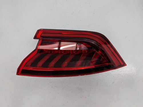 Audi Q8 Tail Light Taillight Passenger's Right LED 2019 - 2023 TL62