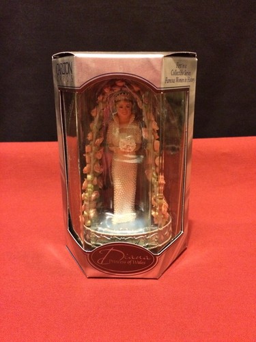 Collezione Cimelio Donna Famosa nella Storia PRINCIPESSA DIANA di GALLES Ornamento - Foto 7 di 12