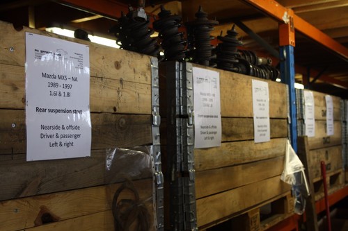 Breaking - All models of MX5 - 1000s of parts available - set of 4 wheel nuts - Afbeelding 7 van 12