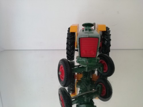 BRITAINS FARM 9420 FORD TRACTOR IN DARK GREEN - Picture 6 of 10