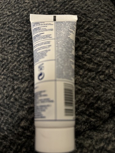 KORRES Greek Yoghurt Foaming Cream Cleanser, TRAVEL SIZE, 0.68 oz - NEW & SEALED - Picture 2 of 2