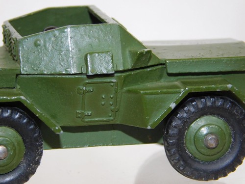 Super CLEAN VINTAGE Dinky 673 Scout car w/ driver BOXED Meccano Army 1/43 O dcst - Picture 10 of 16