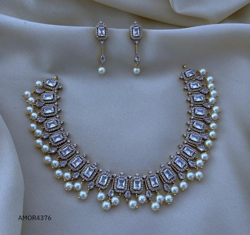 Indian Bollywood Bridal Pearl Jewelry Set Ethnic AD Gold Plated CZ Necklace Set - Picture 3 of 9