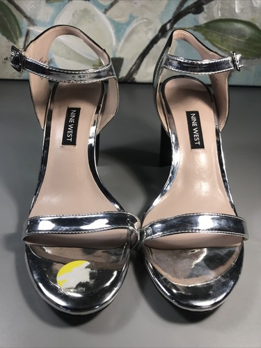 Nine West hochhackige Damen-Sandalen silberfarben und schwarz Größe 7M Art.-Nr. #07022
