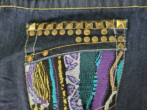 Coogi Jeans Womans 9/10 Dark Blue Embellished Skinny Leg 31-33 - Picture 6 of 11