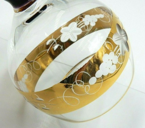 VINTAGE BLACK STEM CRYSTAL WINE GLASS WITH ETCHED & CUT GOLD BANDS - Picture 11 of 12